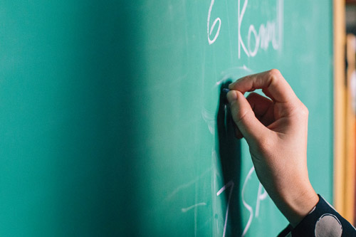 2018���½���ͨ��У�����ȡ���������_ʼ���ȸ��r�g����