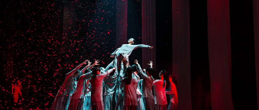 安徽哪個大學(xué)開設(shè)表演專業(yè)?