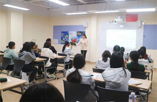 香港匯基書院(東九龍)來訪青苗學(xué)校拍攝圖