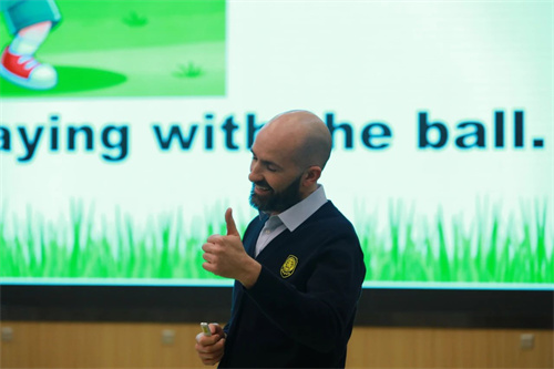 �������ҵW(xu��)УӢ�Z�n