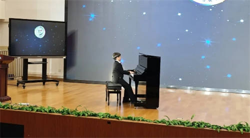 �������ˌWУ�W��ˇ�g����