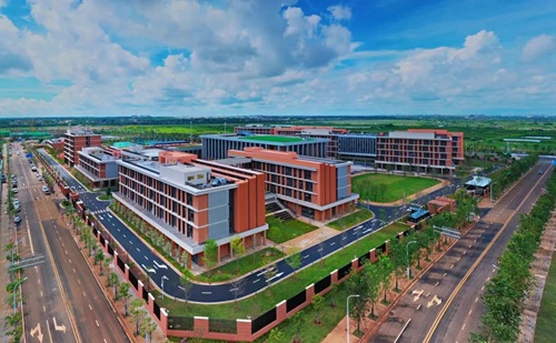 海口哈羅學(xué)校