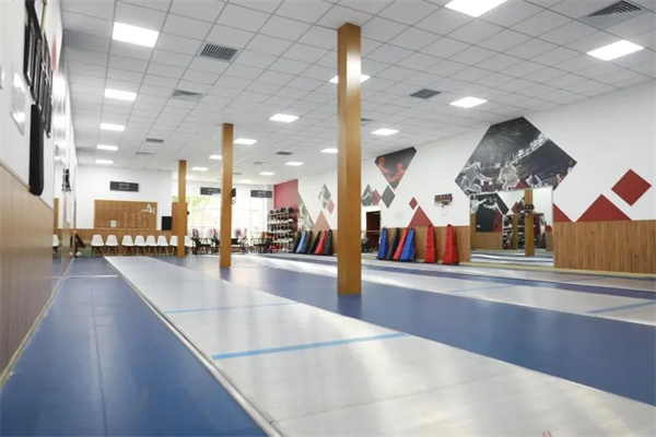 ������_�ƌWУӲ��