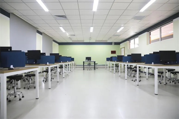 ������_�ƌWУӲ��