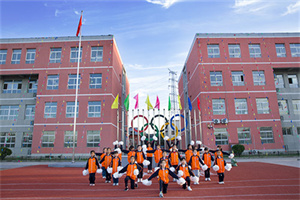 ��ꖲ��ŌWУ