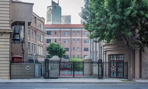 �����������،WУ���У�^