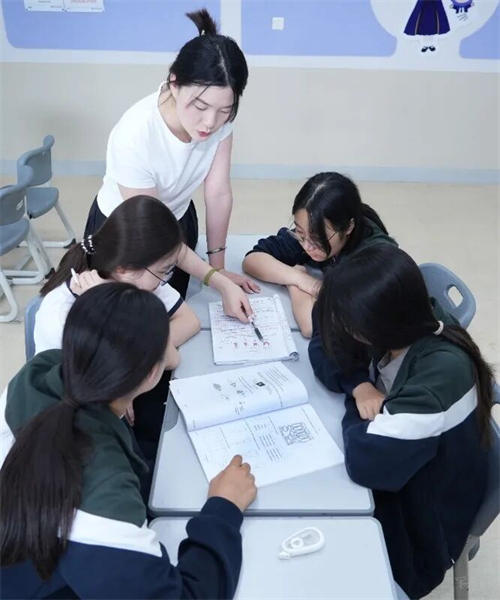 �����WУ�S�������A���n�������A��㕽Ӱ���������