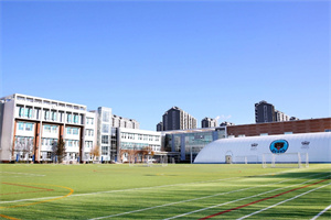 ����Ӣ���WУ