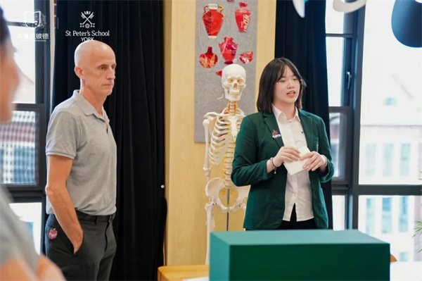 Ӣ��ʢ�˵�offer